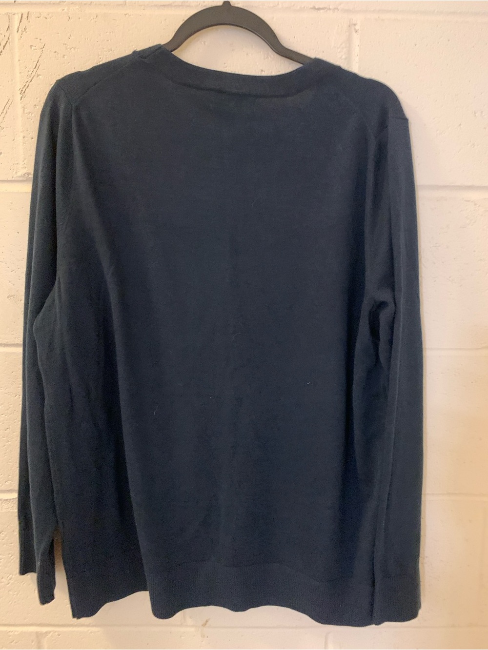 Banana Republic Navy Crewneck Sweater never worn, no pilling XL - Picture 3 of 4